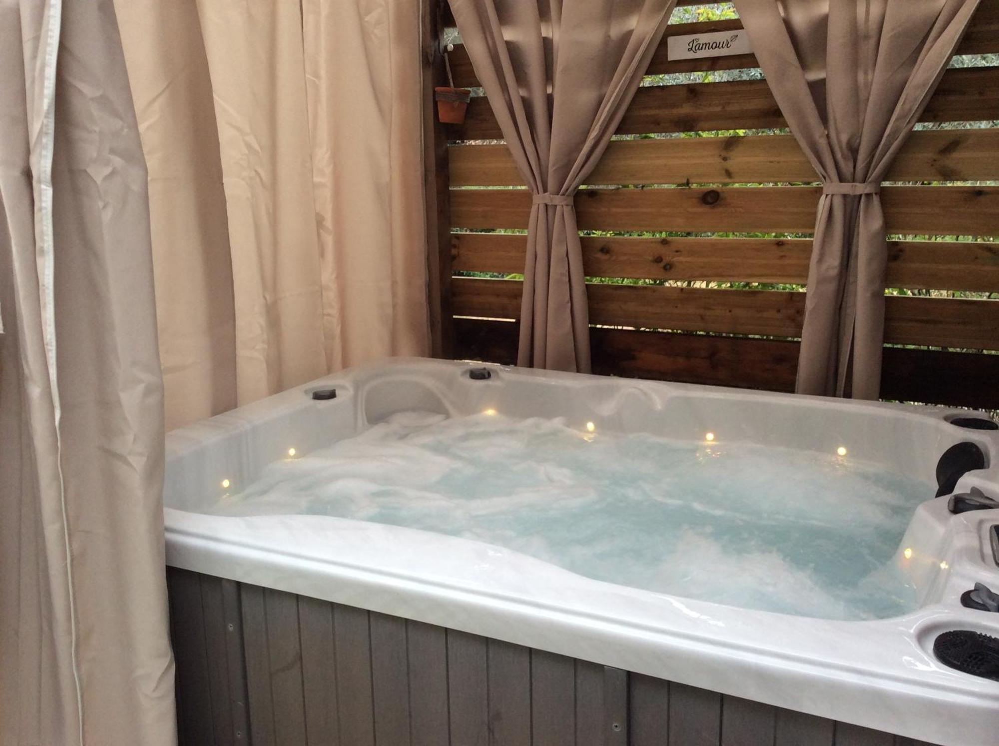 L'Oustaou B&B Piscine & Spa Besse-sur-Issole Eksteriør bilde